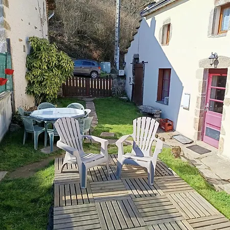 Au Repos De La Sioule Holiday home