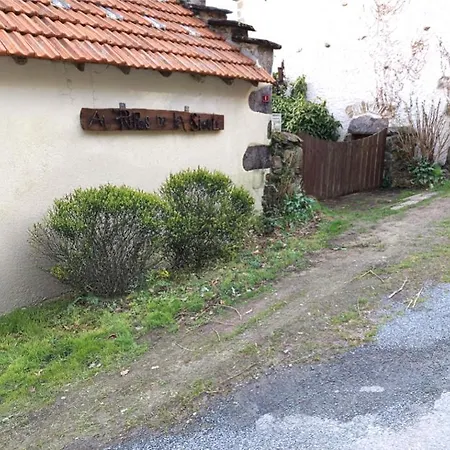 Holiday home Au Repos De La Sioule