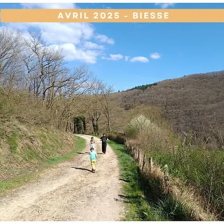 Au Repos De La Sioule *