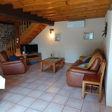 Au Repos De La Sioule Hébergement de vacances *