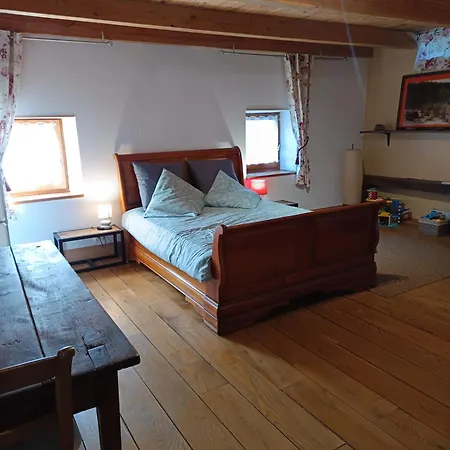 Au Repos De La Sioule Hébergement de vacances *